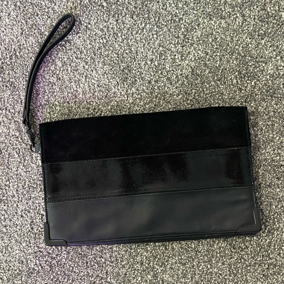 White House Black Market Clutch